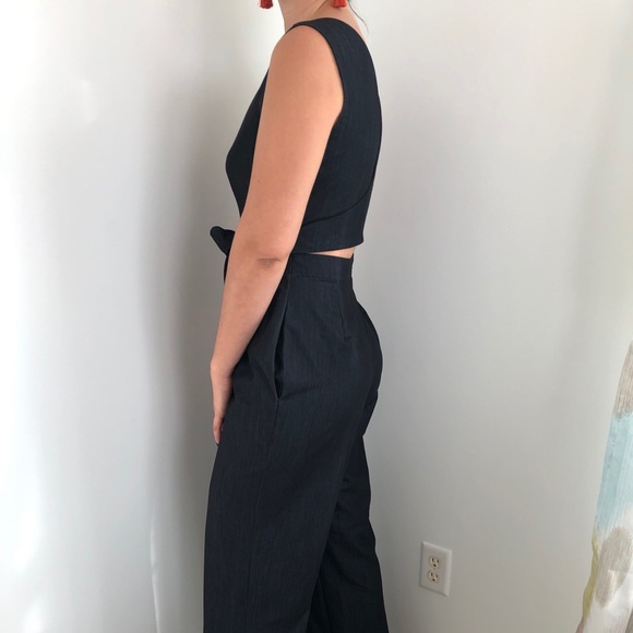 Calvin Klein Gray Chambray Wrap Jumpsuit NWOT - Picture 4 of 11